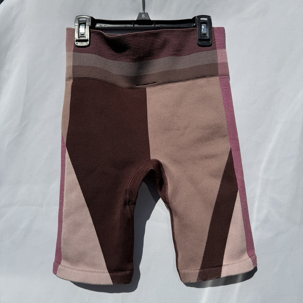 Nike Dri-FIT Pro Purple Pink Colorblock Biker Shorts M A1 - Picture 4 of 5